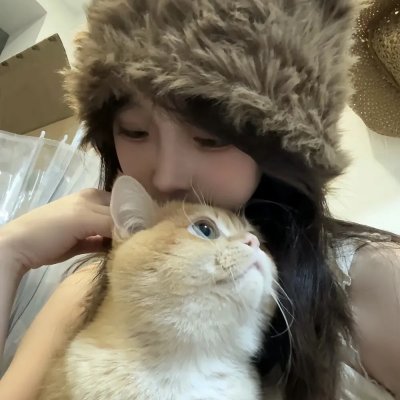 三小一家人